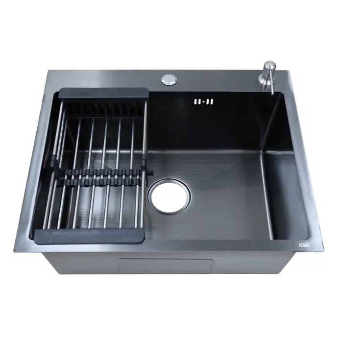 Кухонная мойка AZARIO NICOLE 600х500х220 нержавеющая сталь, в комплекте сифон, диспенсер, коландер, черный соты (AZB6050H)